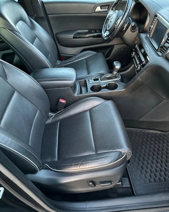 Kia Sportage cena 78900 przebieg: 185000, rok produkcji 2017 z Rzeszów małe 191